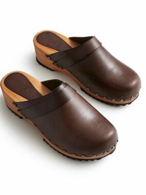 Lisa B Woman’s Brown Leather Clog Mule